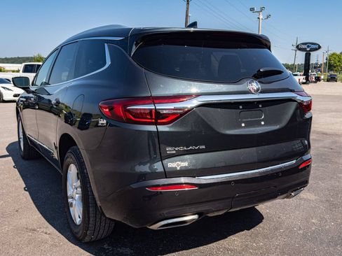 Used 2021 Buick Enclave Essence w/ Sound and Sites Package AWD/4WD image 3