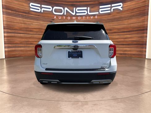 Used 2021 Ford Explorer XLT w/ Equipment Group 202A AWD/4WD image 6