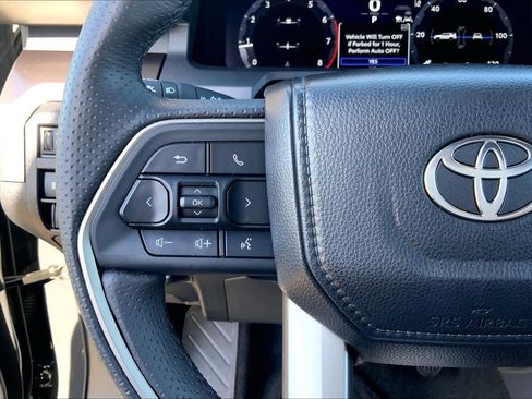 Used 2025 Toyota 4Runner TRD Off-Road Premium image 22