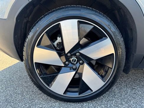 Certified 2024 Volvo XC40 Recharge Plus w/ Protection Package Premier image 10