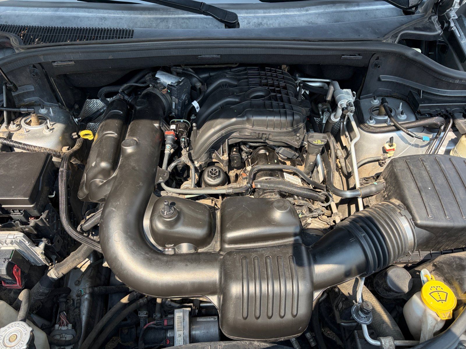 Used 2014 Jeep Grand Cherokee Overland AWD/4WD image 31