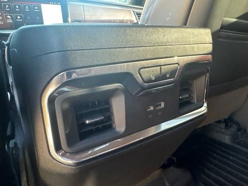 Used 2023 GMC Sierra 1500 Denali Ultimate AWD/4WD image 9