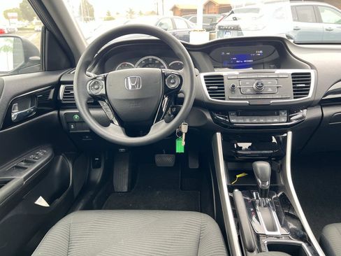 Used 2016 Honda Accord LX image 7