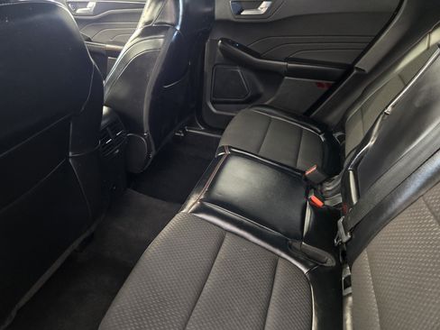 Used 2023 Ford Escape ST-Line w/ Tech Pack #1 FWD image 29