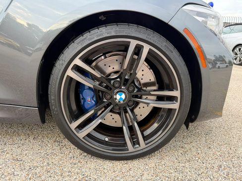Used 2018 BMW M2 RWD image 15