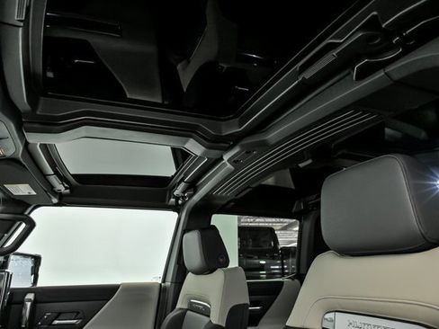 New 2026 GMC Hummer EV SUV image 10