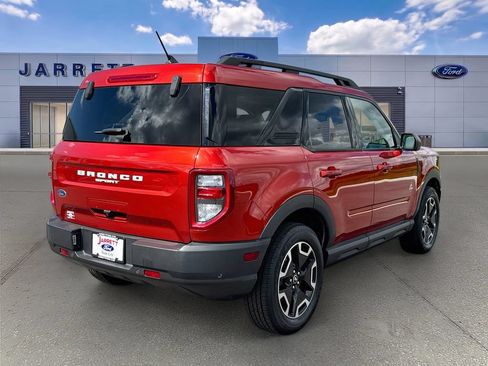 Used 2023 Ford Bronco Sport Outer Banks w/ Tech Package AWD/4WD image 7
