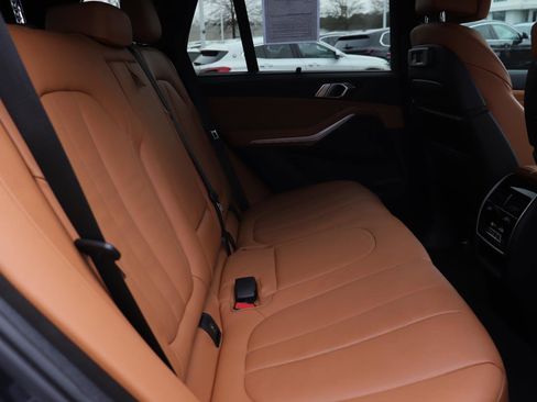 Used 2022 BMW X5 sDrive40i w/ Executive Package image 22