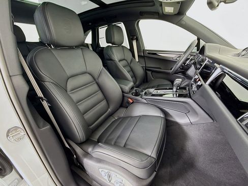 New 2026 Porsche Macan S image 33