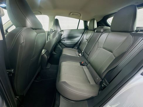 Used 2024 Subaru Crosstrek 2.0i Premium image 25