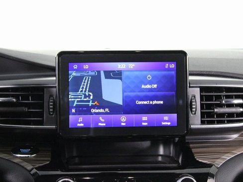 Used 2024 Ford Explorer Limited image 6