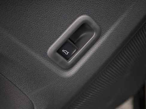 New 2026 Volkswagen Tiguan SE AWD/4WD image 12