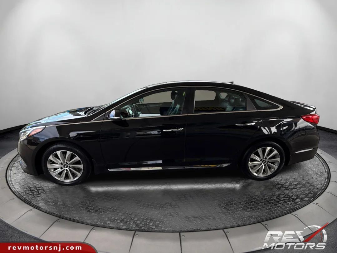 Used 2017 Hyundai Sonata Sport w/ Value Edition Package 02 FWD image 2