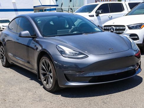 Used 2022 Tesla Model 3 Long Range AWD/4WD image 16