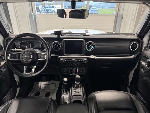 Used 2022 Jeep Wrangler Unlimited Sahara w/ Cold Weather Group image 30