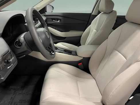 New 2025 Honda Accord SE image 13