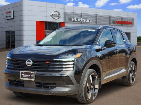 New 2026 Nissan Kicks SR image 2