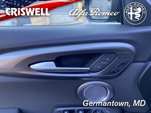 New 2024 Alfa Romeo Tonale Veloce image 18