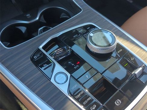 New 2026 BMW X7 xDrive40i w/ M Sport Package image 21