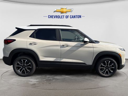 New 2026 Chevrolet TrailBlazer ACTIV w/ Driver Confidence Package AWD/4WD image 4