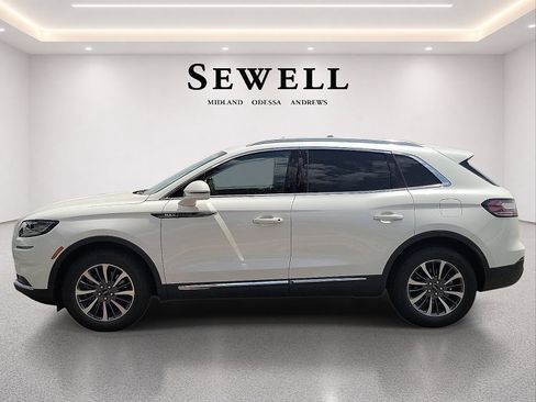 Certified 2023 Lincoln Nautilus FWD w/ Premium Package image 2