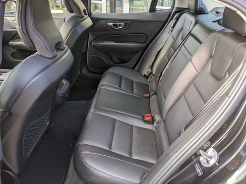 Certified 2025 Volvo S60 B5 Core AWD/4WD image 24