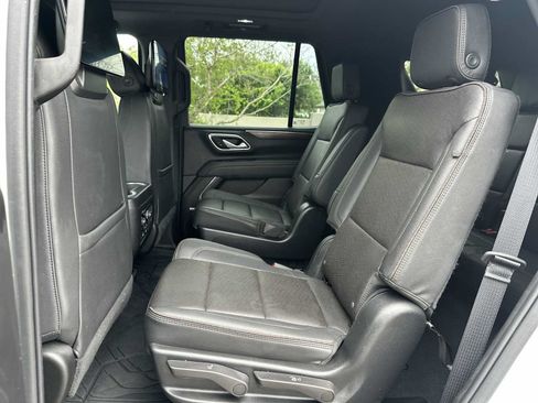 Used 2023 Chevrolet Tahoe High Country w/ Premium Package 2 AWD/4WD image 17
