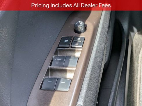 Used 2024 Toyota Camry SE FWD image 24