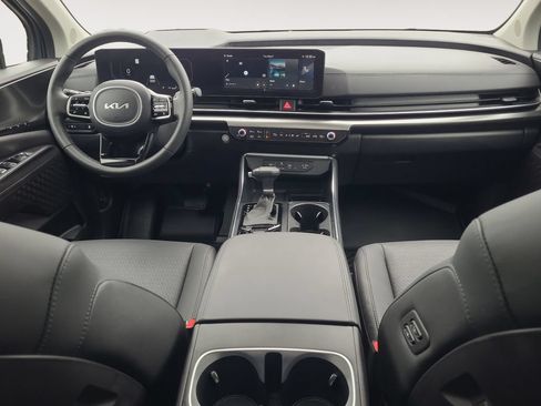 Used 2025 Kia Carnival SX Prestige FWD image 10