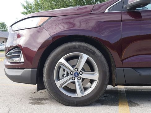 Used 2019 Ford Edge SEL w/ Equipment Group 201A AWD/4WD image 9