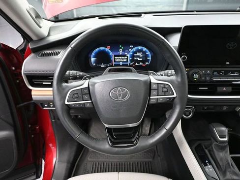 Used 2024 Toyota Grand Highlander Platinum image 28