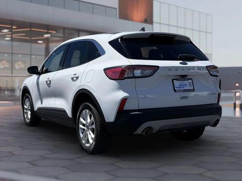 Used 2021 Ford Escape SE AWD/4WD image 6