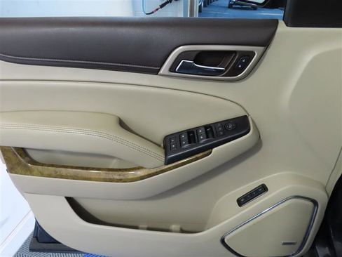 Used 2017 GMC Yukon Denali w/ Open Road Package image 17