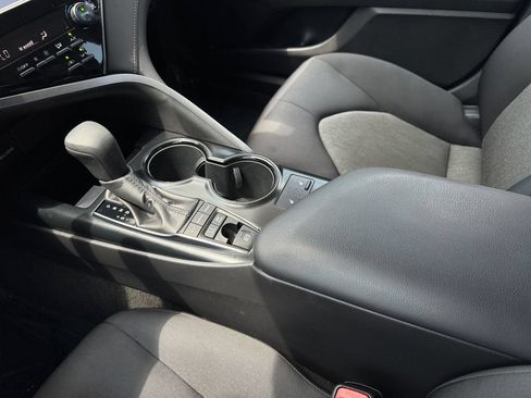 Certified 2019 Toyota Camry LE FWD image 26