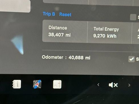 Used 2023 Tesla Model 3 Standard Range image 27