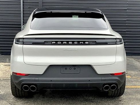 New 2026 Porsche Cayenne Coupe image 9