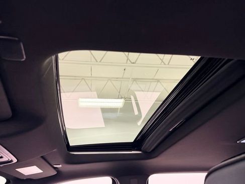 Certified 2026 Chevrolet Silverado 1500 High Country w/ Technology Package image 20