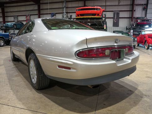 Used 1996 Buick Riviera Supercharged Coupe FWD image 6