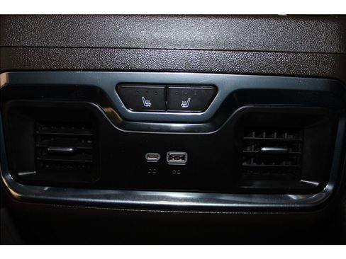 Used 2023 GMC Sierra 1500 Denali w/ Denali Reserve Package image 18
