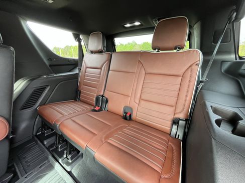 Used 2024 GMC Yukon Denali Ultimate image 30