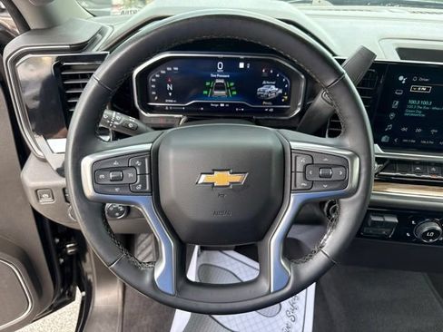 Used 2023 Chevrolet Silverado 1500 LT w/ Protection Package AWD/4WD image 27