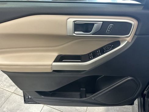 Used 2023 Ford Explorer XLT w/ Equipment Group 202A AWD/4WD image 22