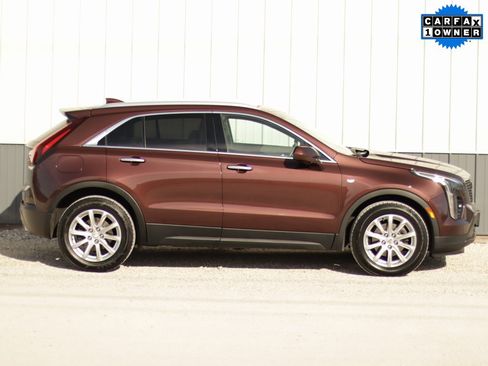 Certified 2023 Cadillac XT4 Luxury w/ Cold Weather Package image 8