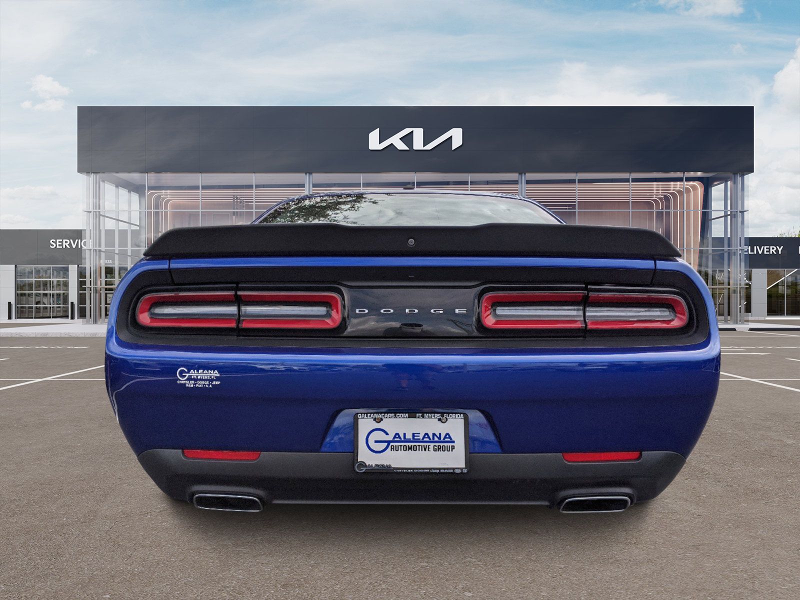Used 2018 Dodge Challenger SXT w/ Blacktop Package RWD image 4