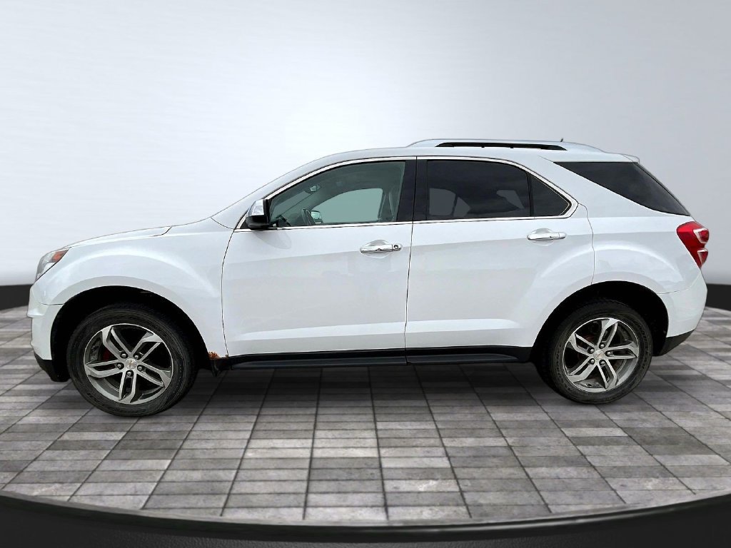 Used 2016 Chevrolet Equinox LTZ w/ Enhanced Convenience Package AWD/4WD image 4