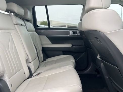 Used 2025 Hyundai Santa Fe SEL image 31