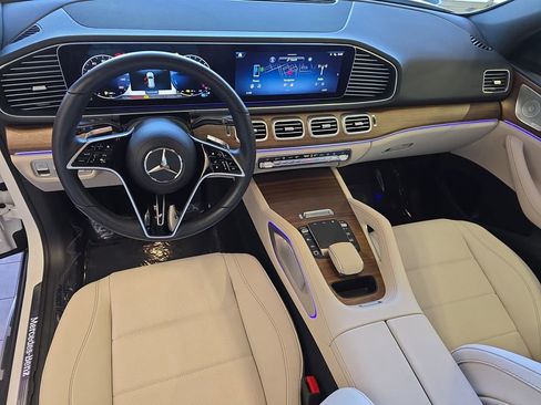 Certified 2025 Mercedes-Benz GLE 450e 4MATIC image 18