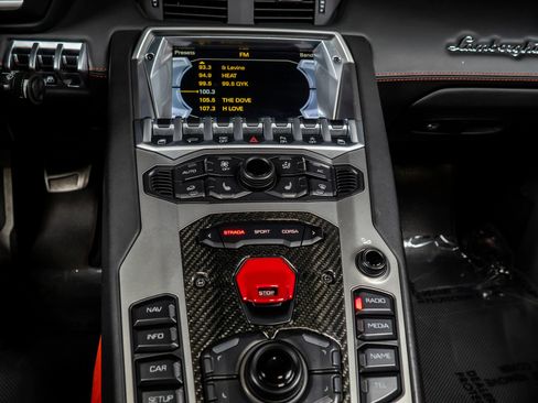 Used 2014 Lamborghini Aventador LP 700-4 image 30