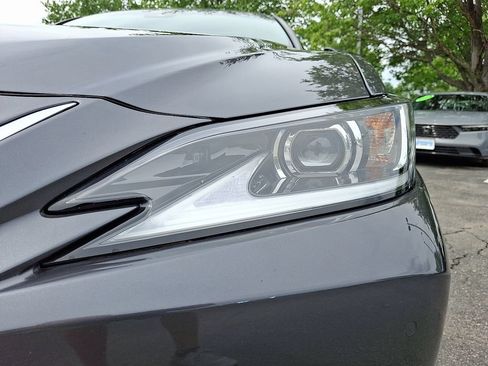 Used 2022 Lexus ES 350 w/ Premium Package FWD image 9