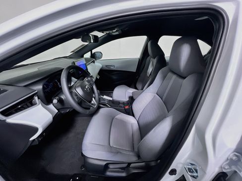 Used 2026 Toyota Corolla SE FWD image 14